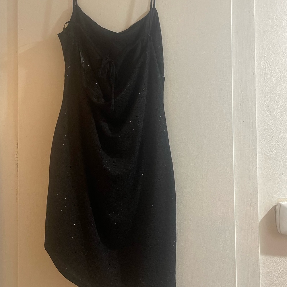 Sparkling black party dress.  Size L. Perfect for parties! - Picture 3 of 7